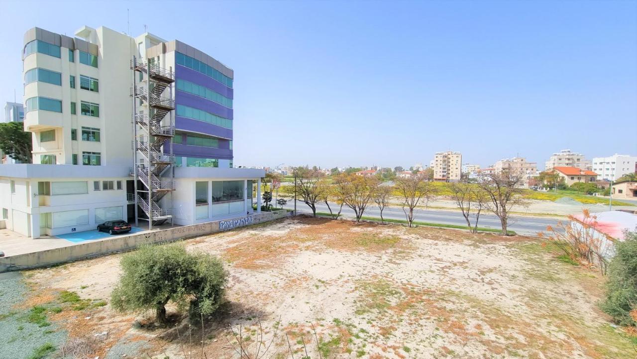 Comfy Rooms In A Shared Apartment Near Salt Lake With Internet And Netflix Larnaca Esterno foto