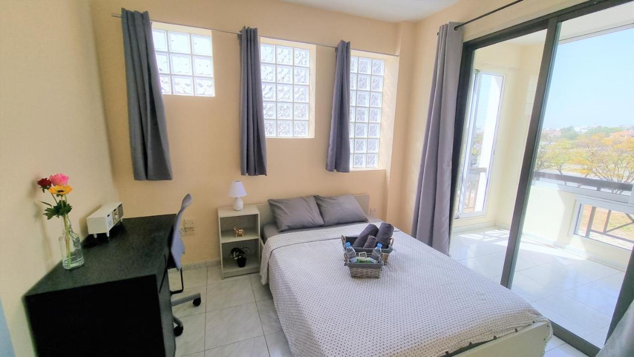 Comfy Rooms In A Shared Apartment Near Salt Lake With Internet And Netflix Larnaca Esterno foto