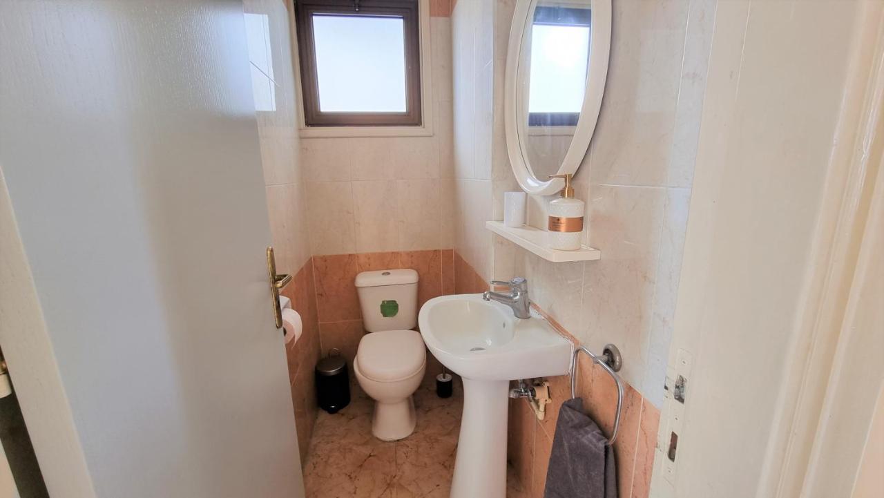 Comfy Rooms In A Shared Apartment Near Salt Lake With Internet And Netflix Larnaca Esterno foto